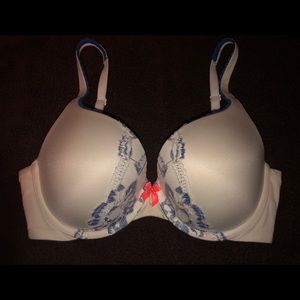 Victoria’s Secret Bra